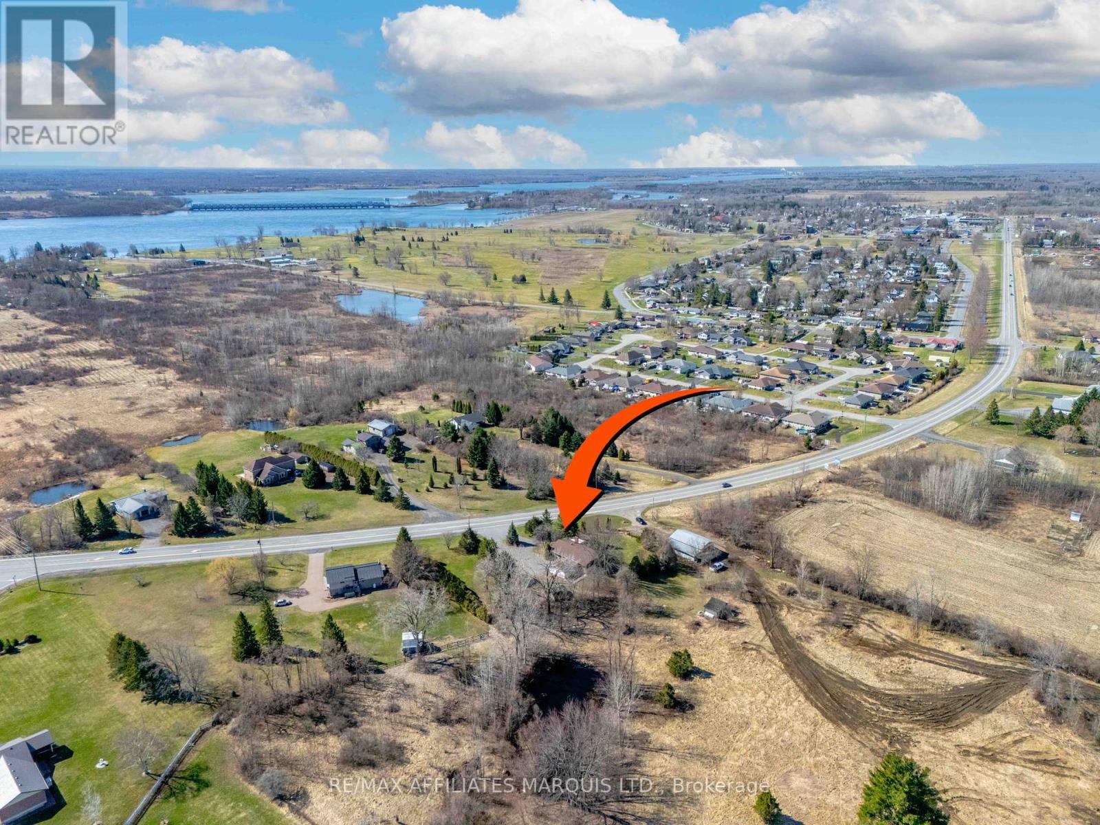 10984 County Rd 2 Road