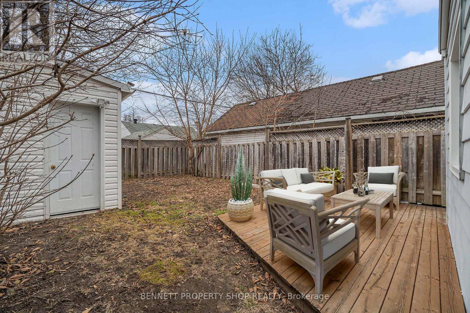 978 Admiral Avenue