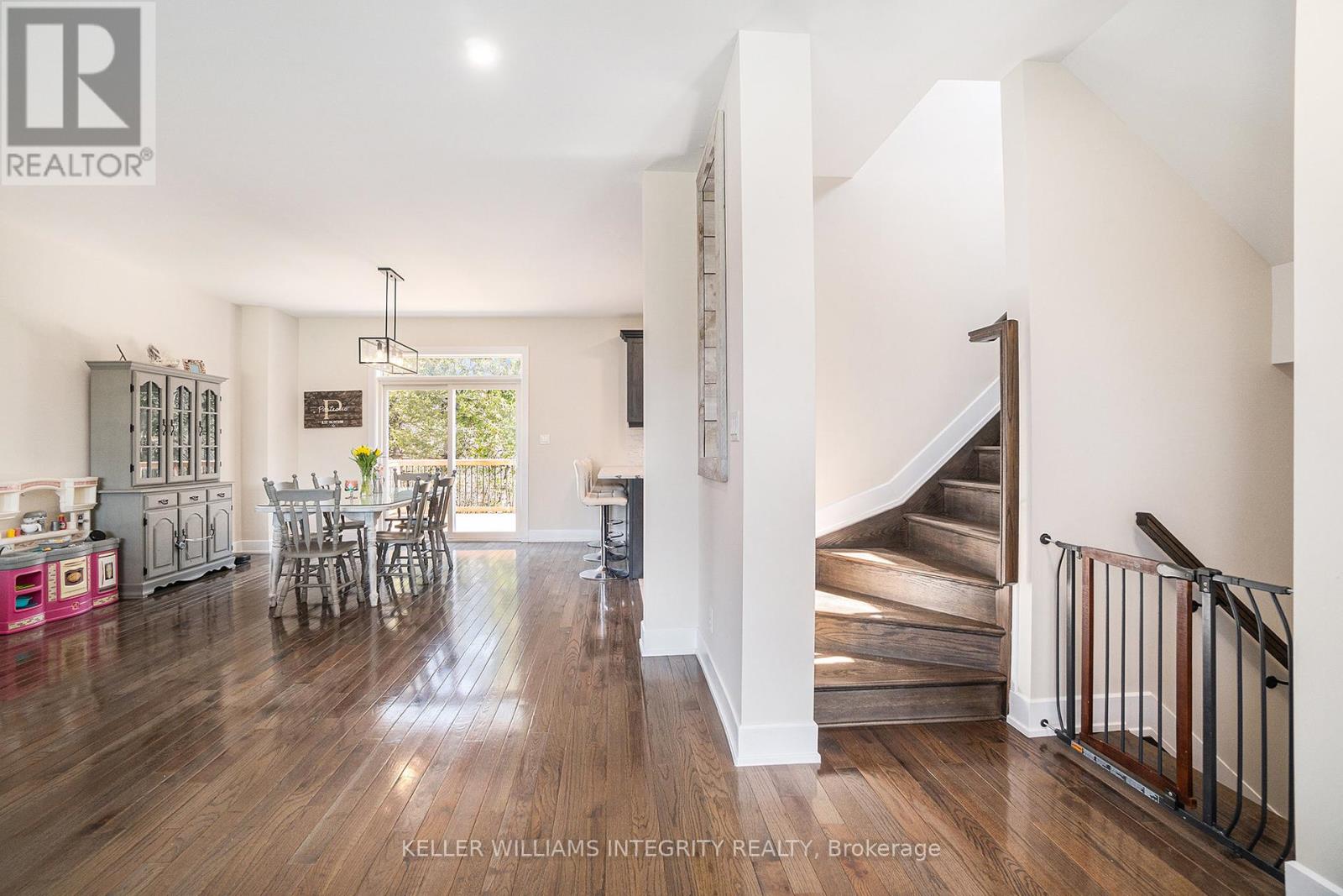 922 Leslie Crain Drive