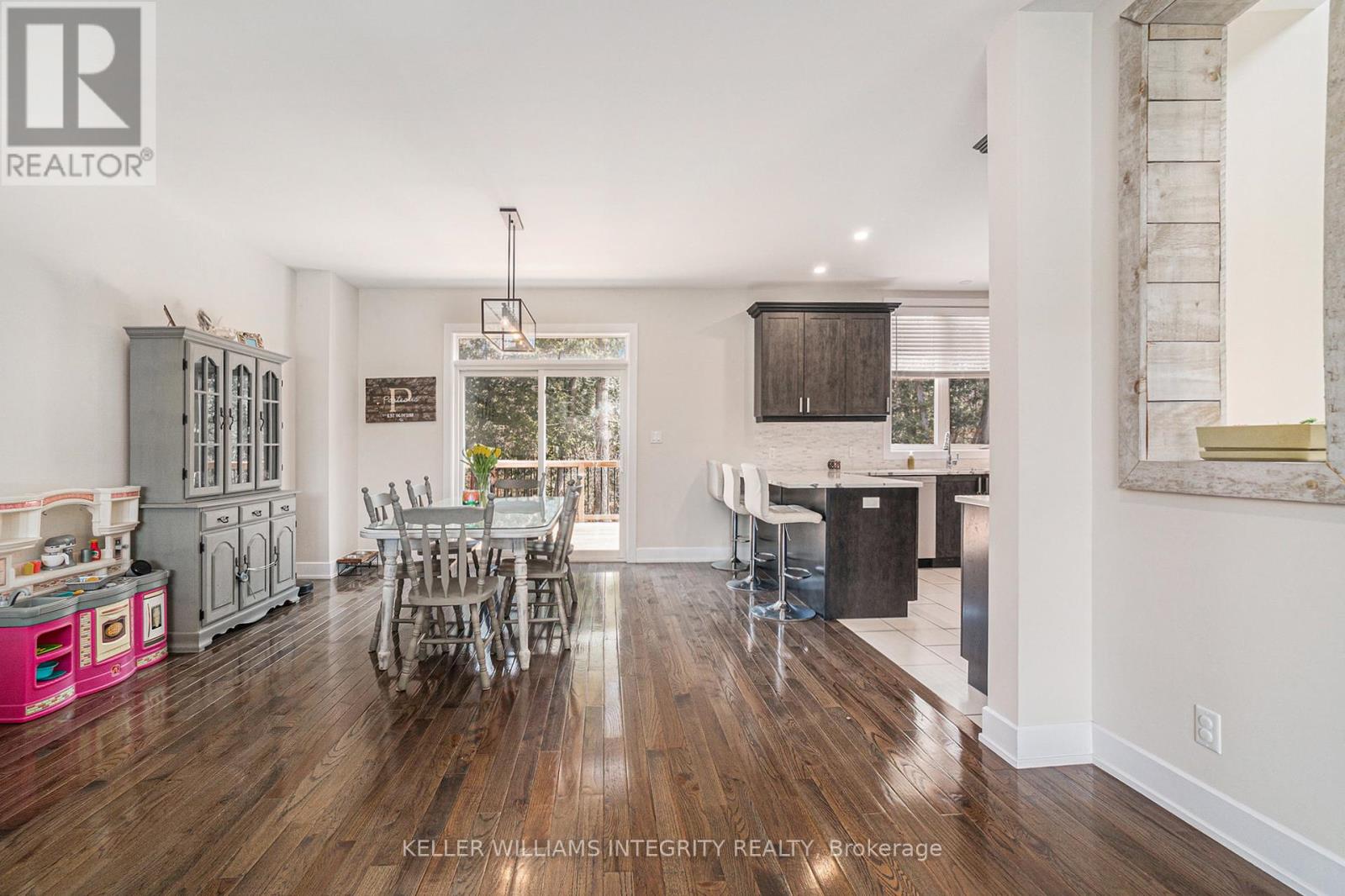 922 Leslie Crain Drive