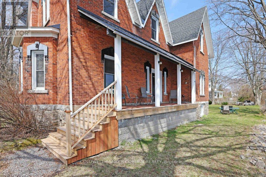 81 Lakeshore Drive