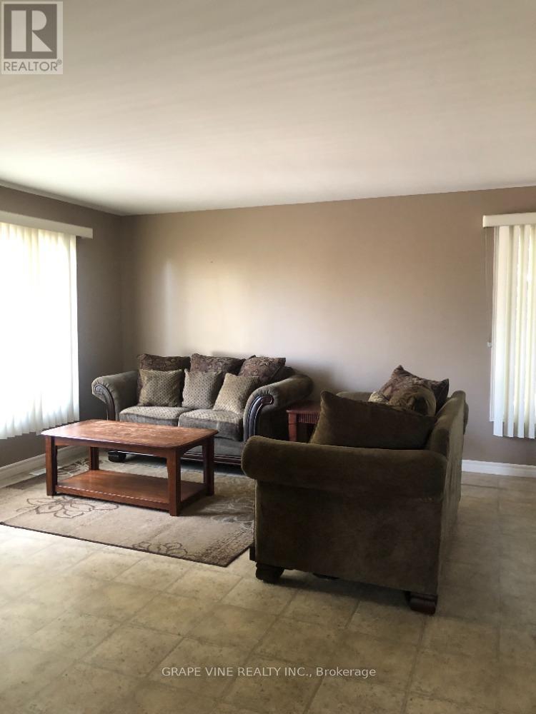 37 Cloverloft Court