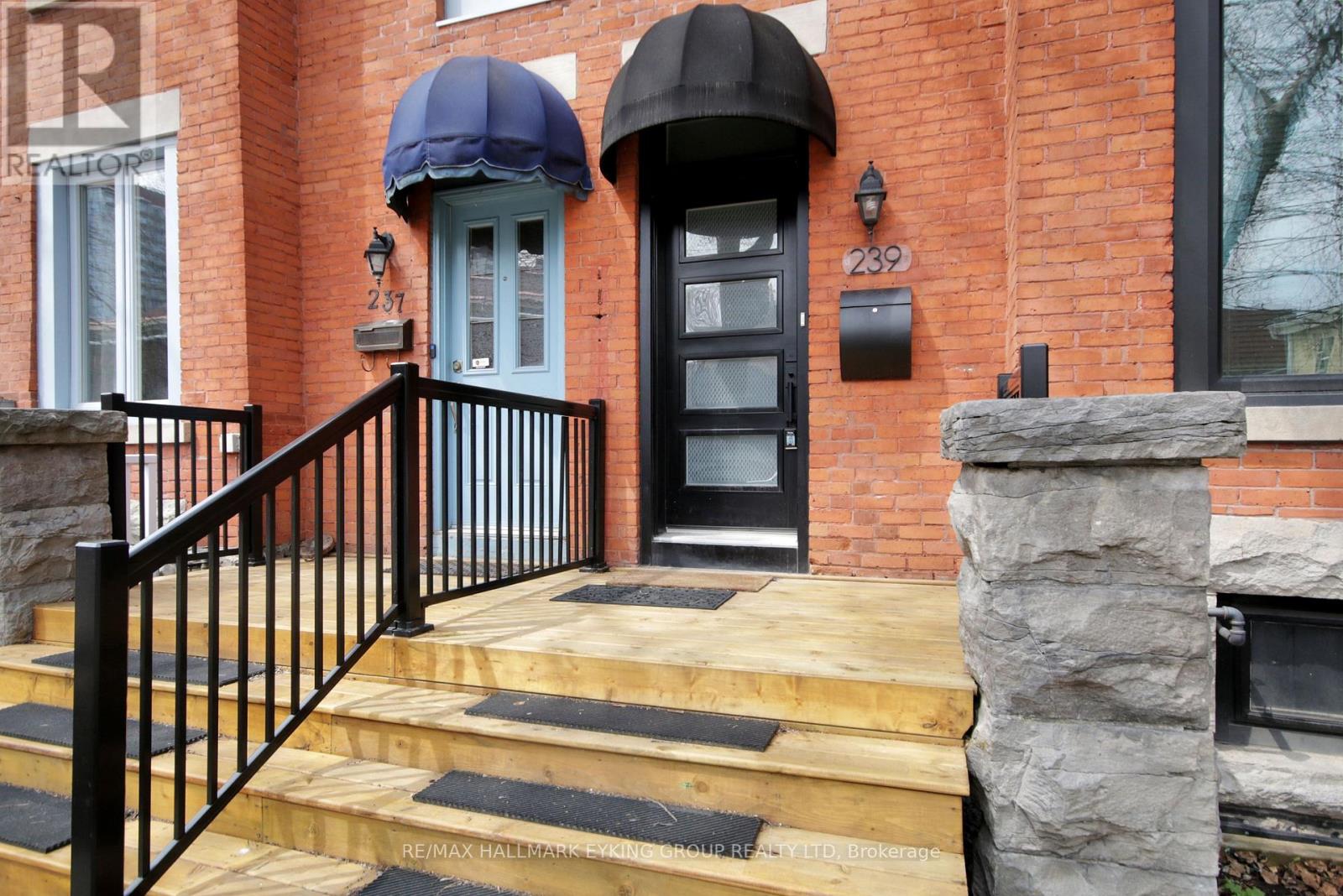 239 York Street