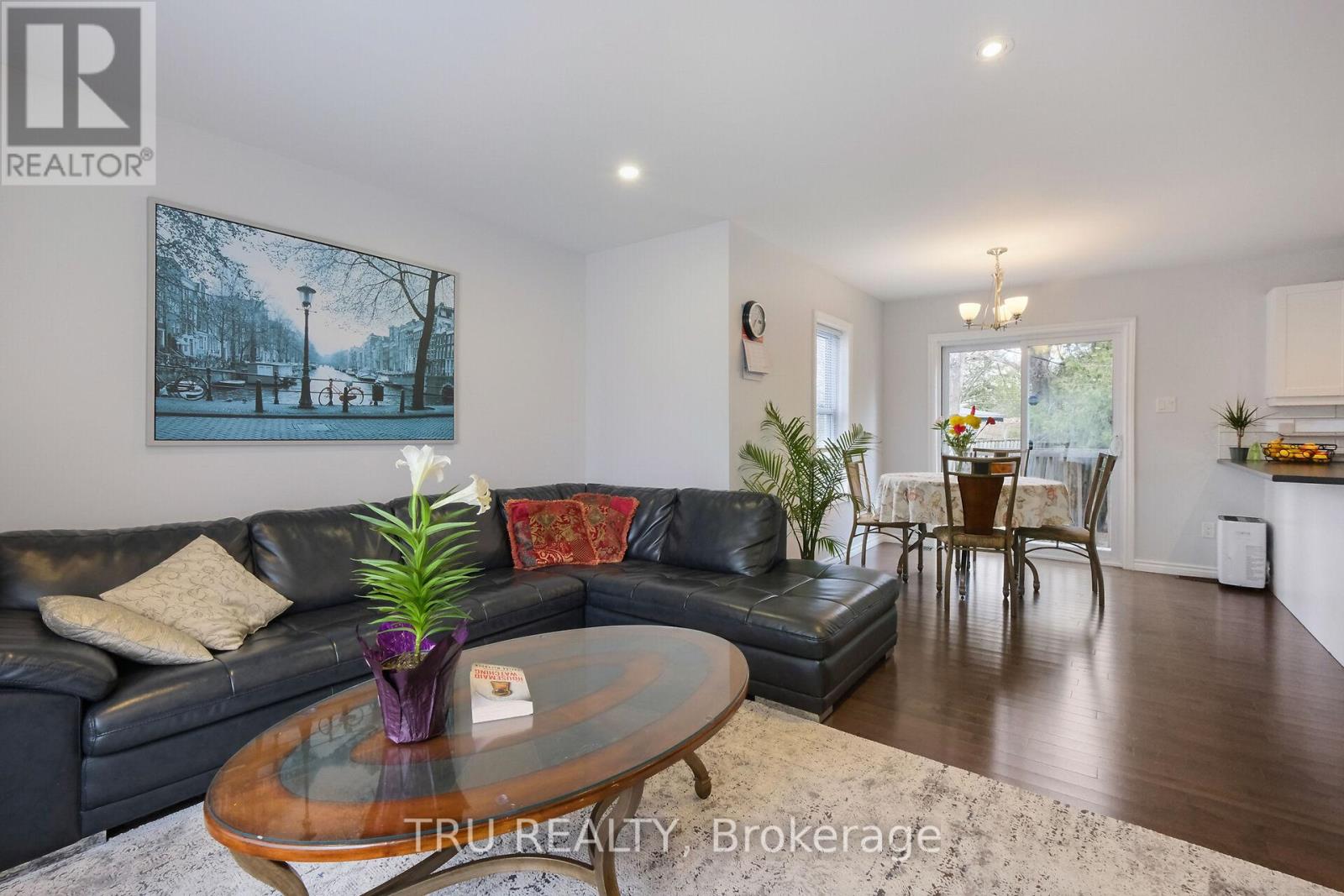 32 Lazy Nol Court