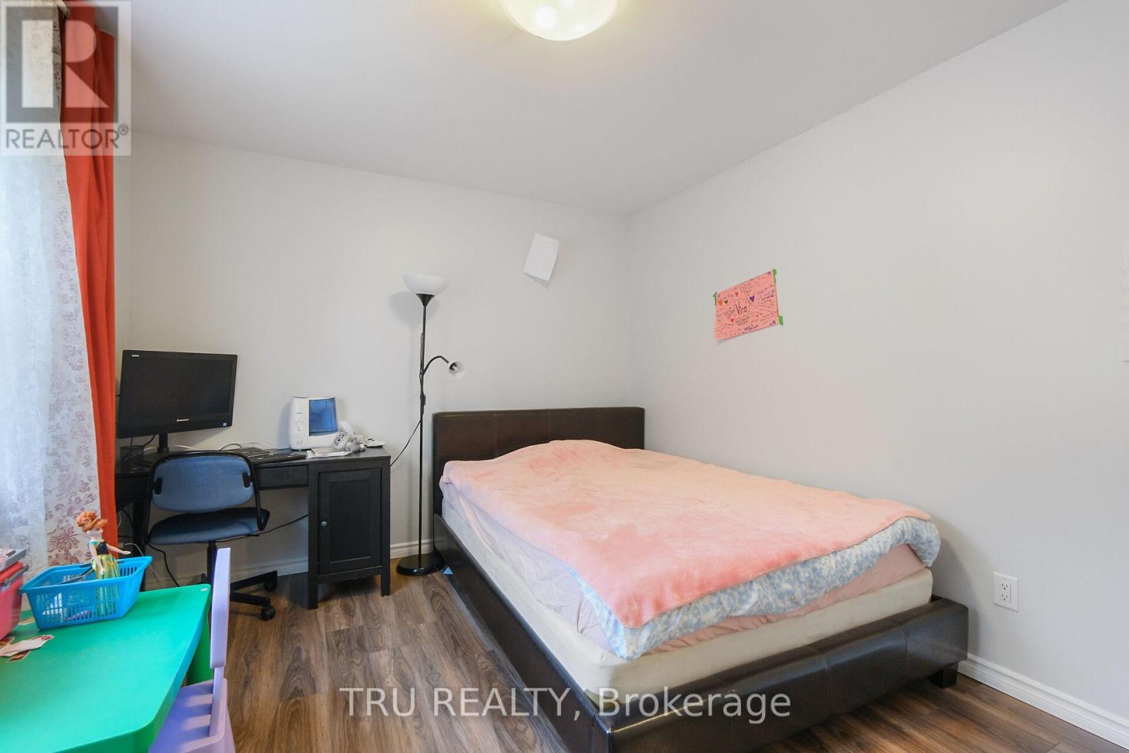 32 Lazy Nol Court