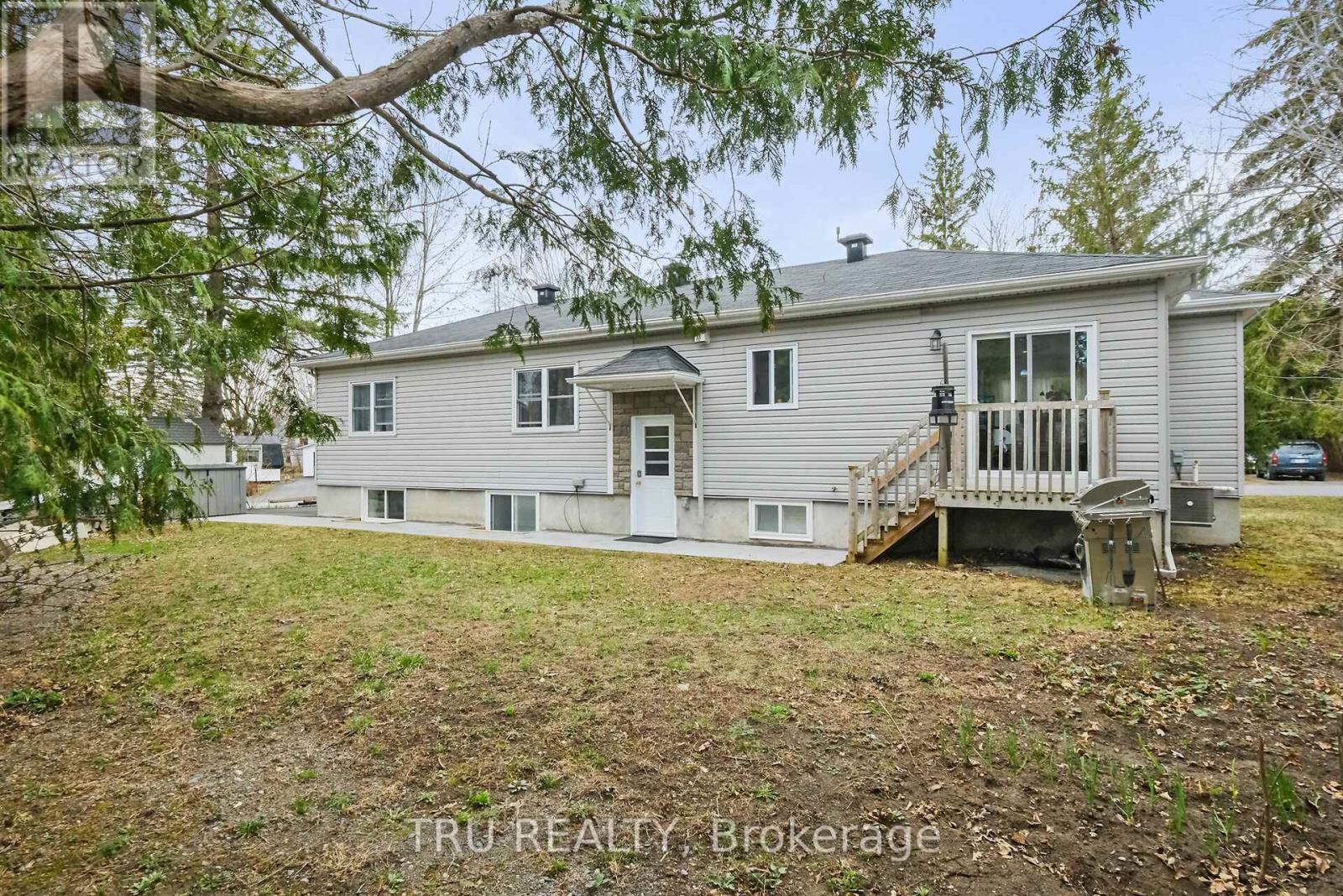 32 Lazy Nol Court