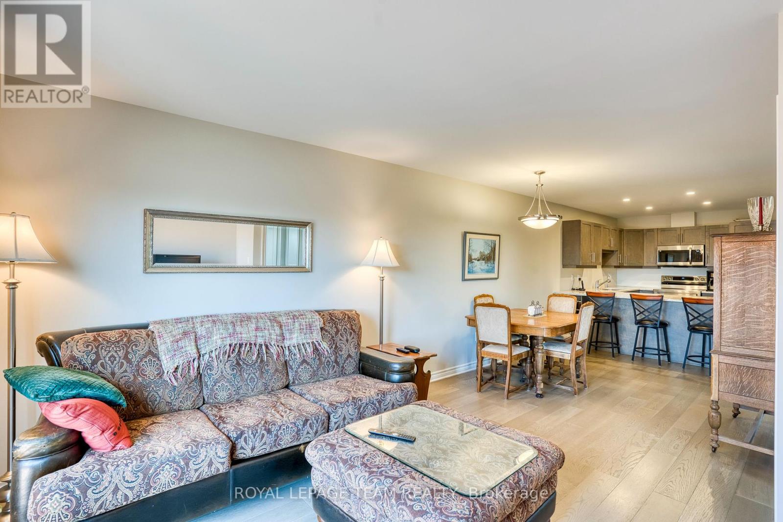 301 Napier Court Nw