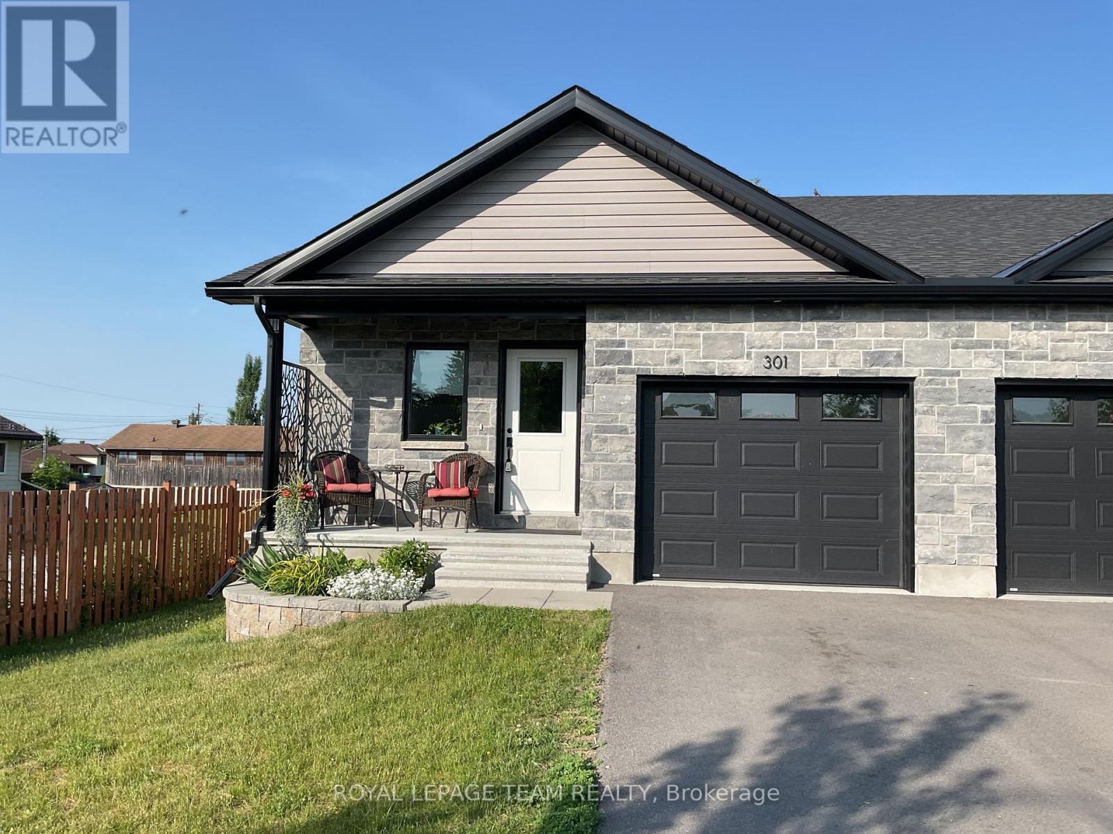 301 Napier Court