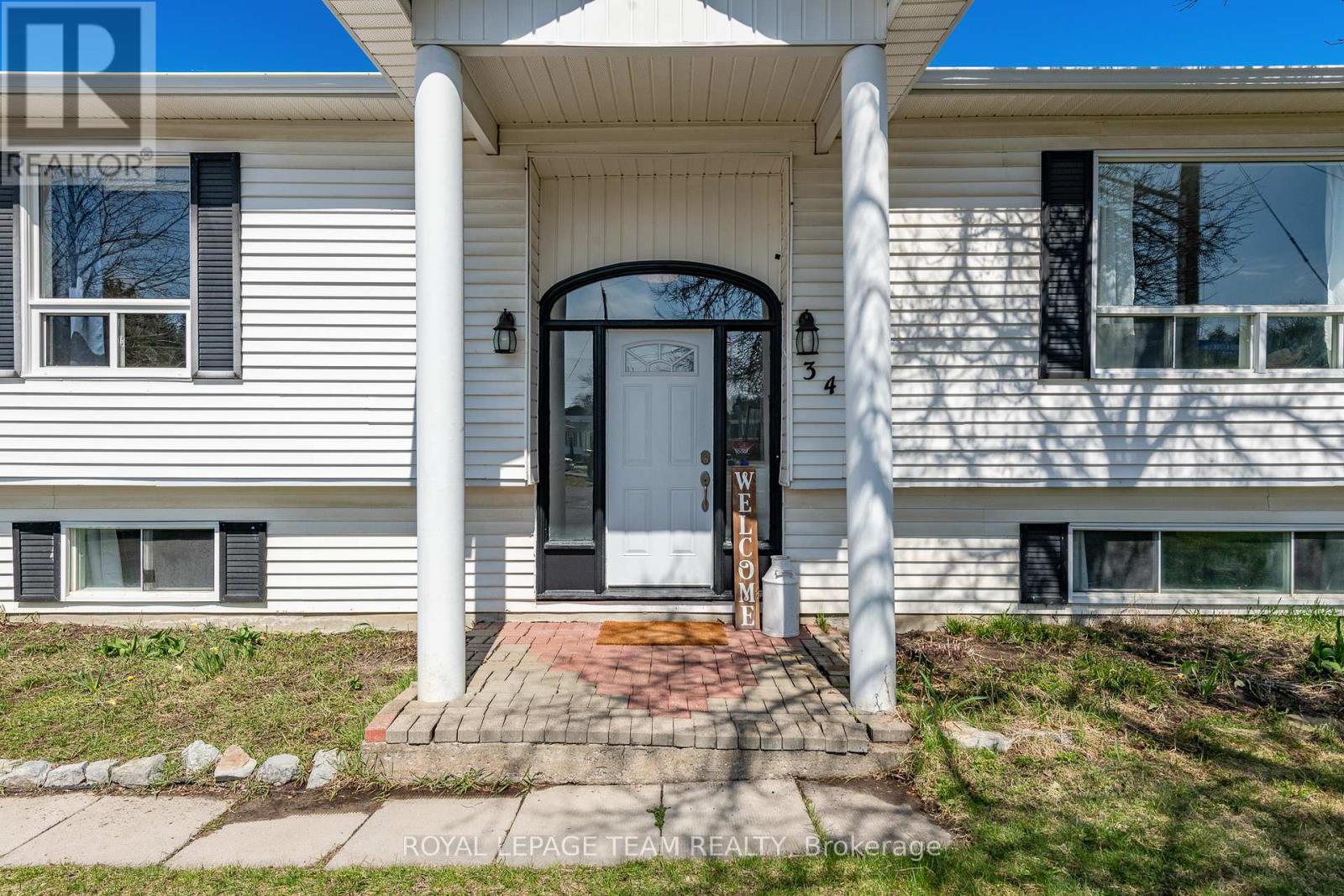 34 Poole Creek Crescent