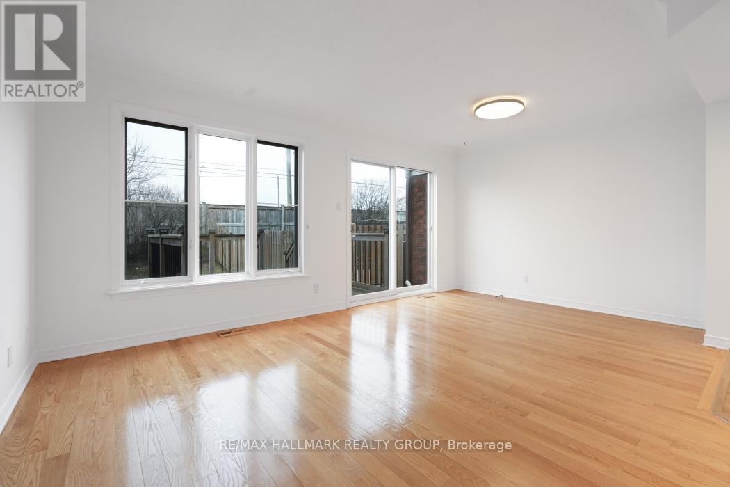 97 Forestglade Crescent