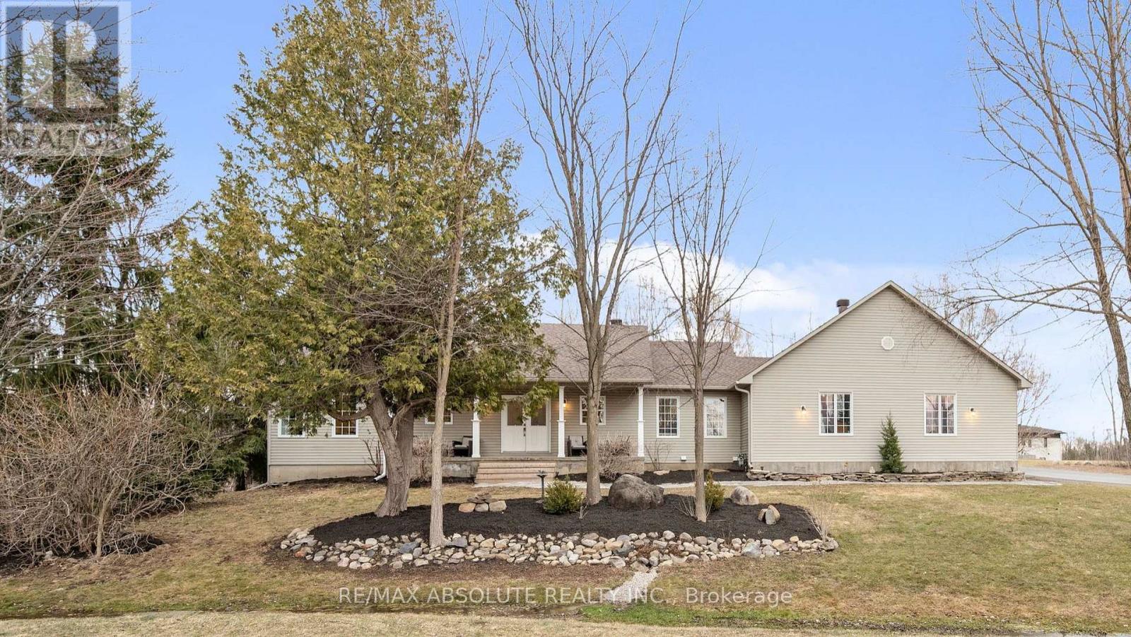 1601 Shauna Crescent