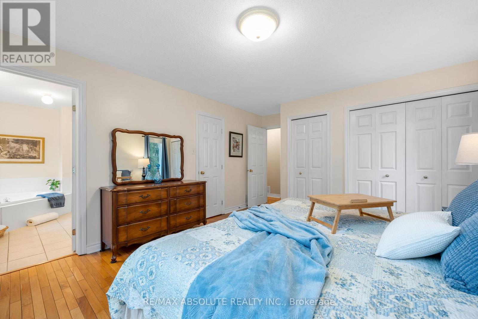 1601 Shauna Crescent