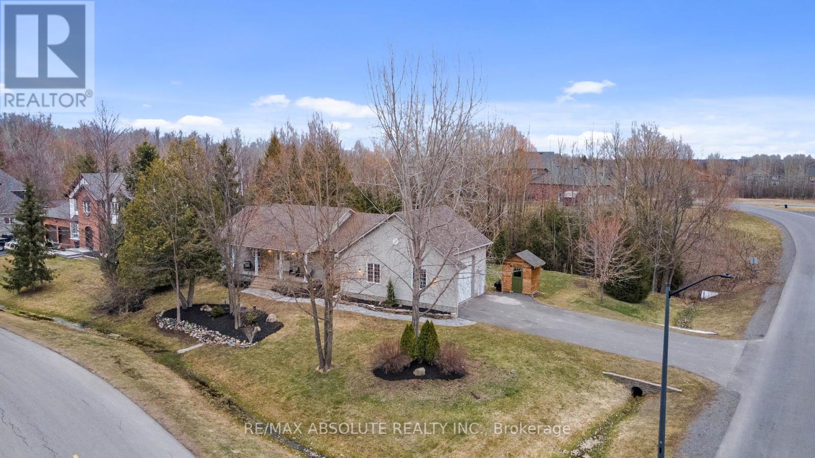 1601 Shauna Crescent