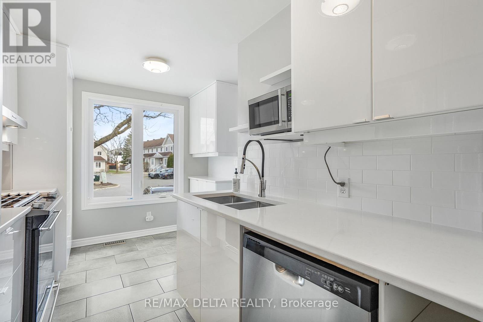 1822 Loranger Court