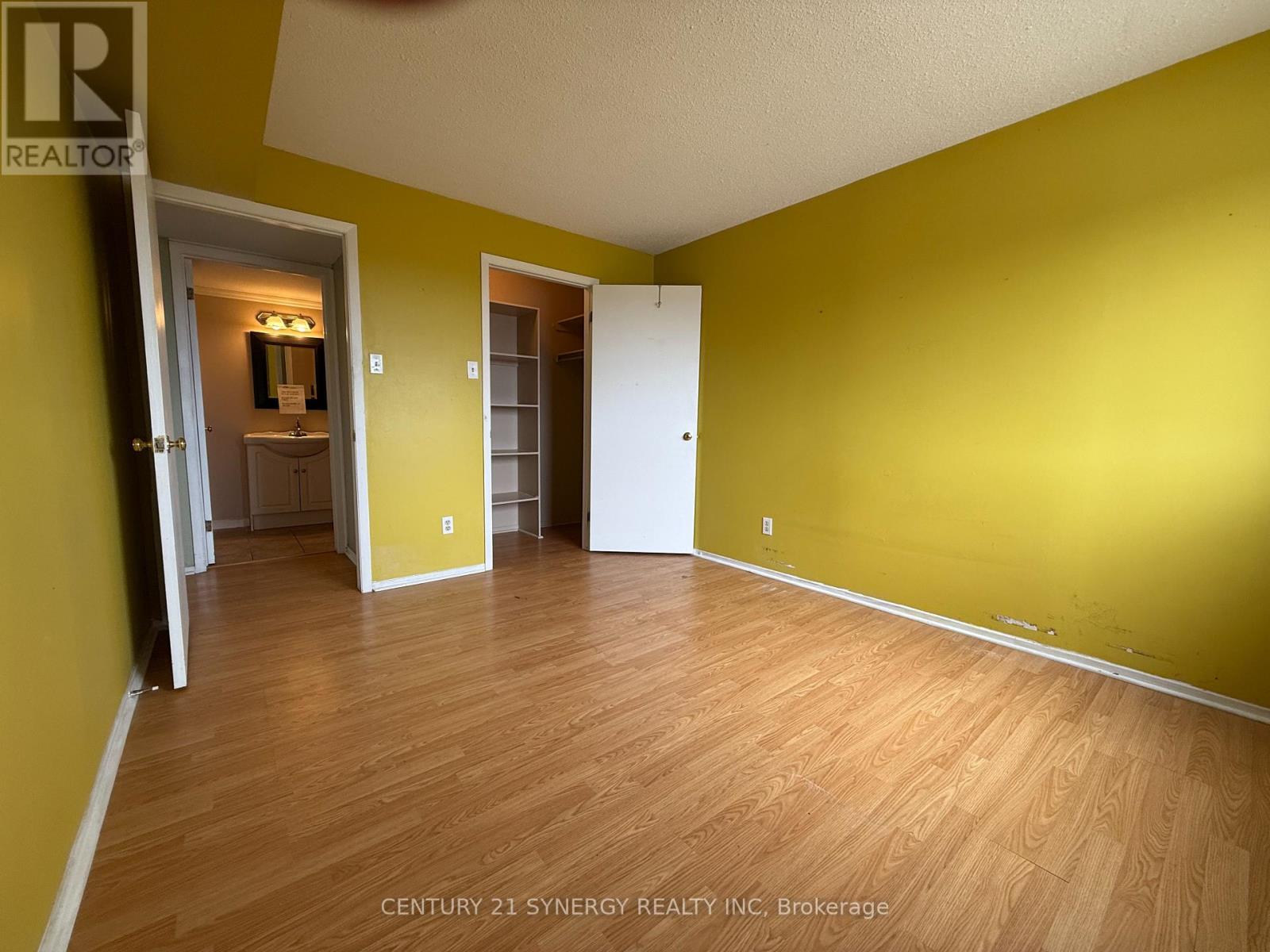 202 - 345 Centrum Boulevard