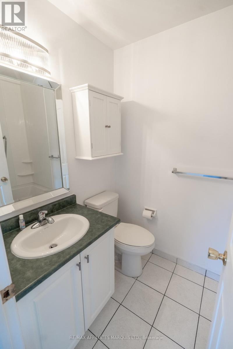 5 - 120 Military Road N