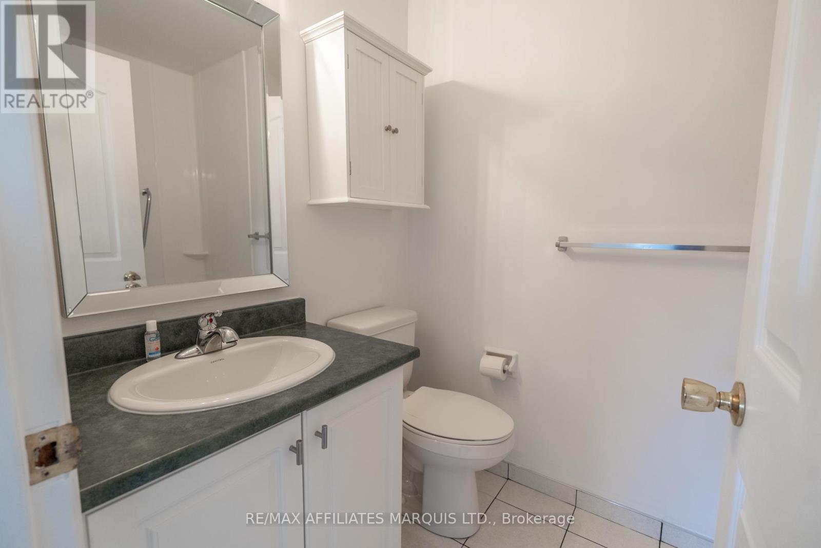 5 - 120 Military Road N