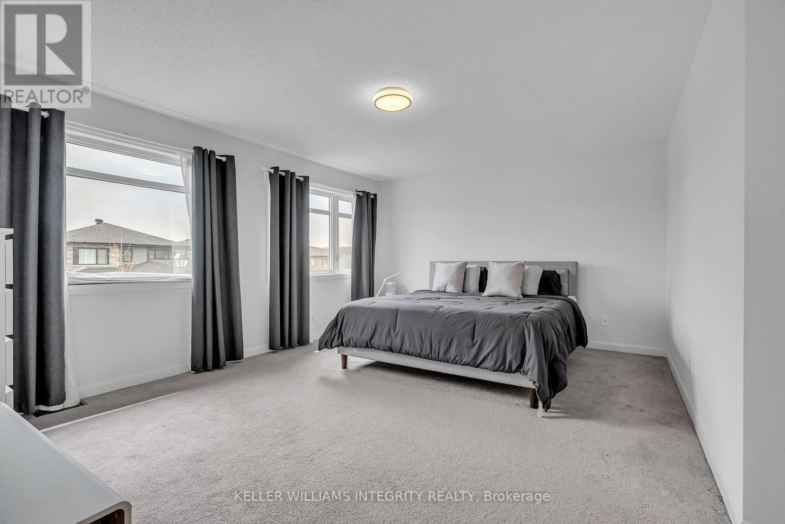 176 Onyx Crescent