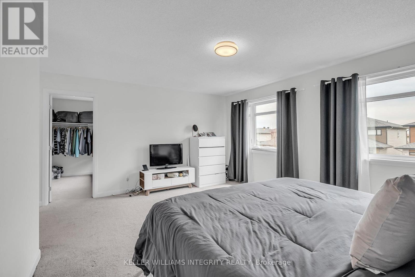 176 Onyx Crescent
