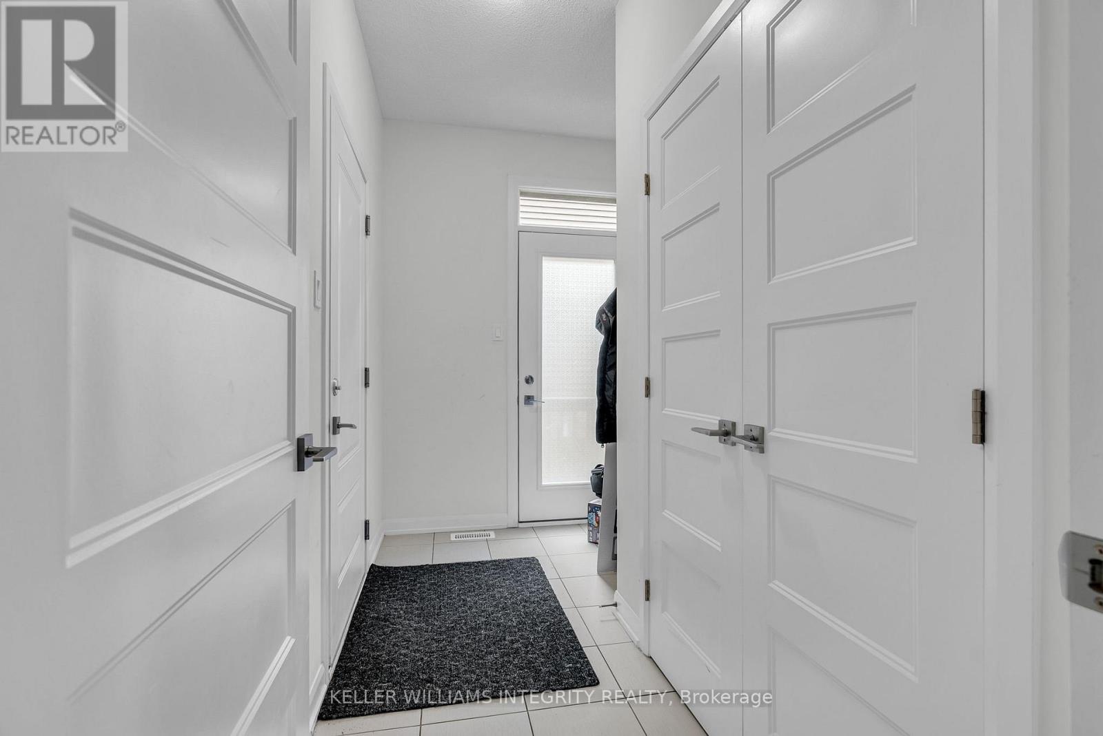 176 Onyx Crescent