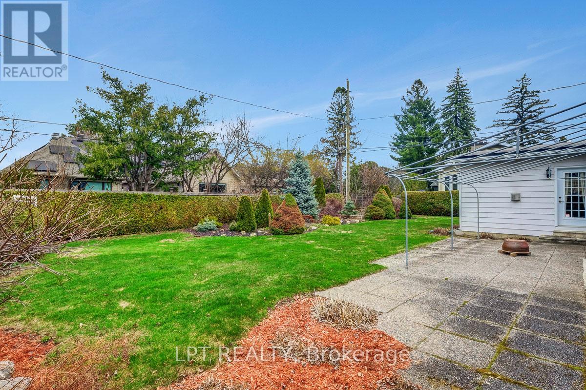 169 Roger Road