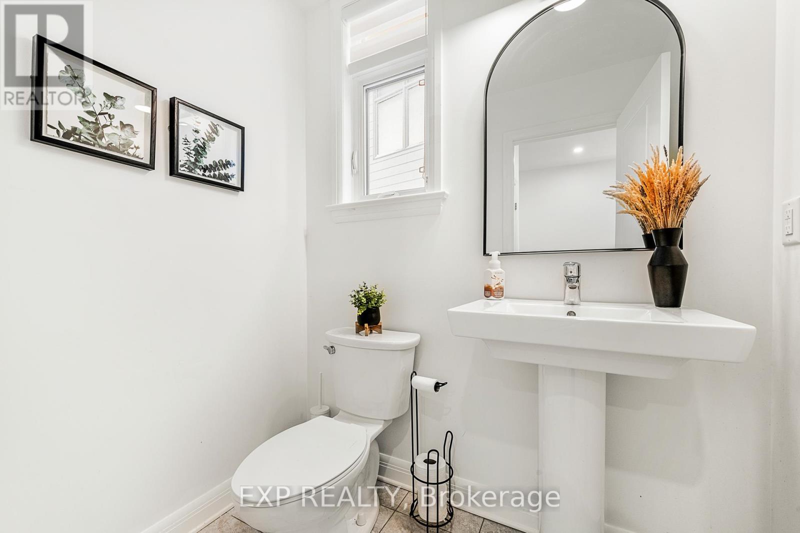 204 Avro Circle