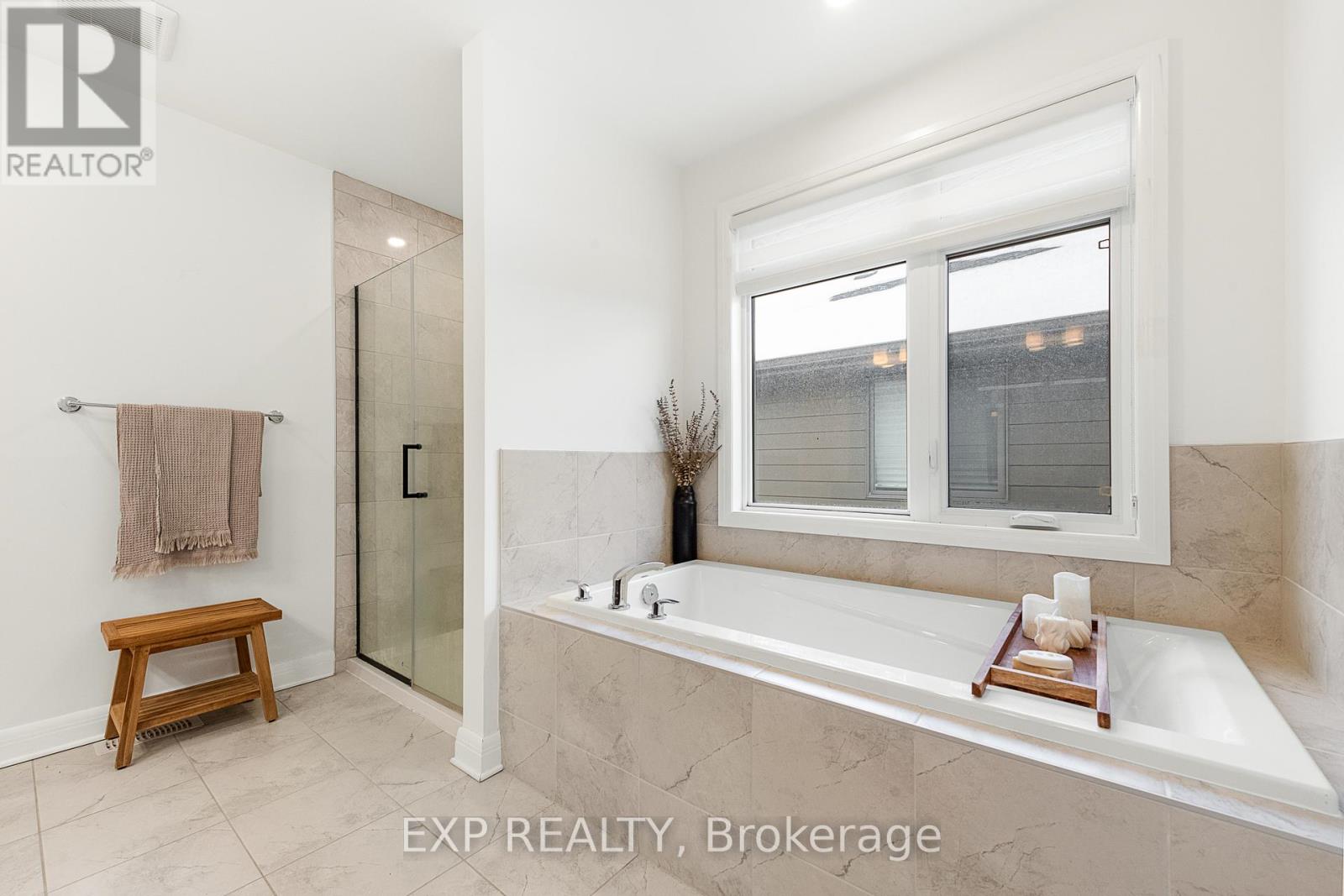 204 Avro Circle
