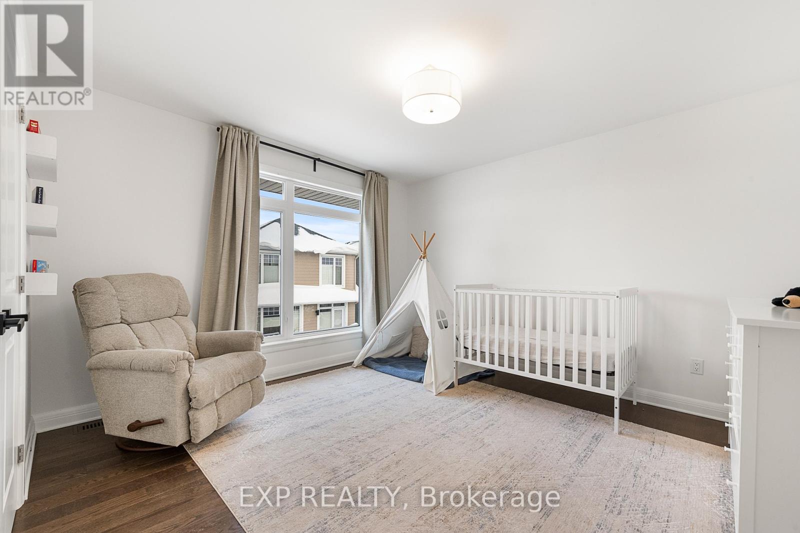 204 Avro Circle
