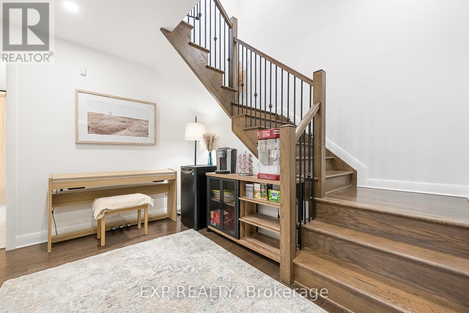 204 Avro Circle