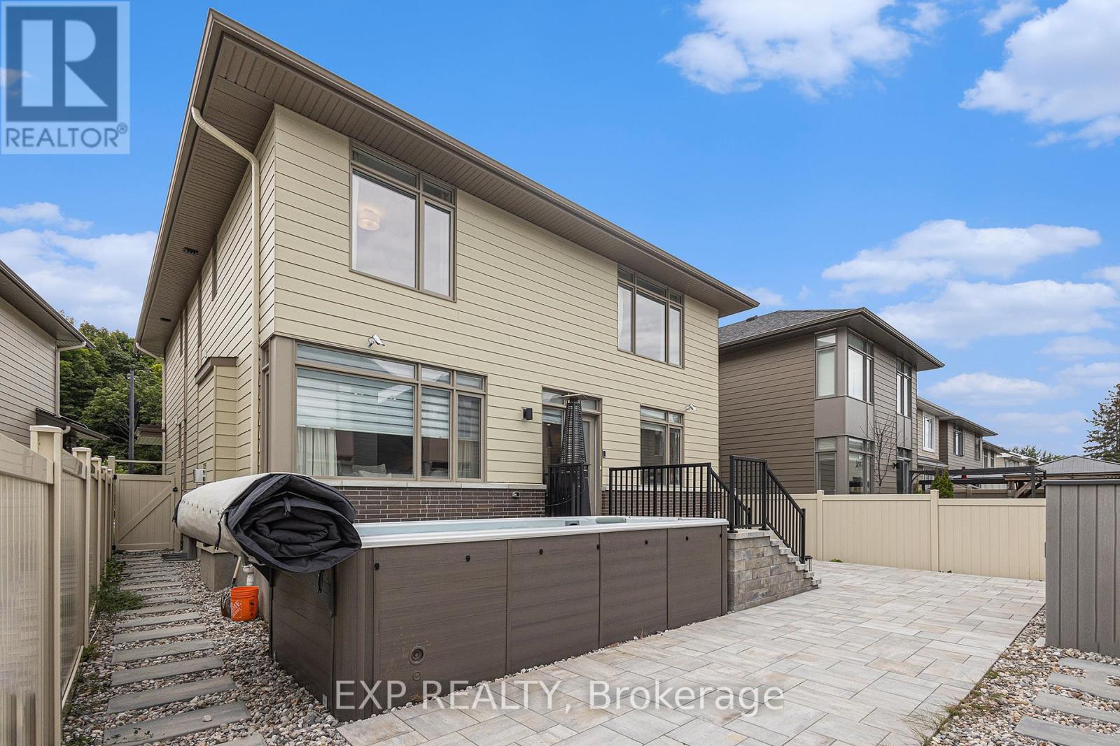 204 Avro Circle