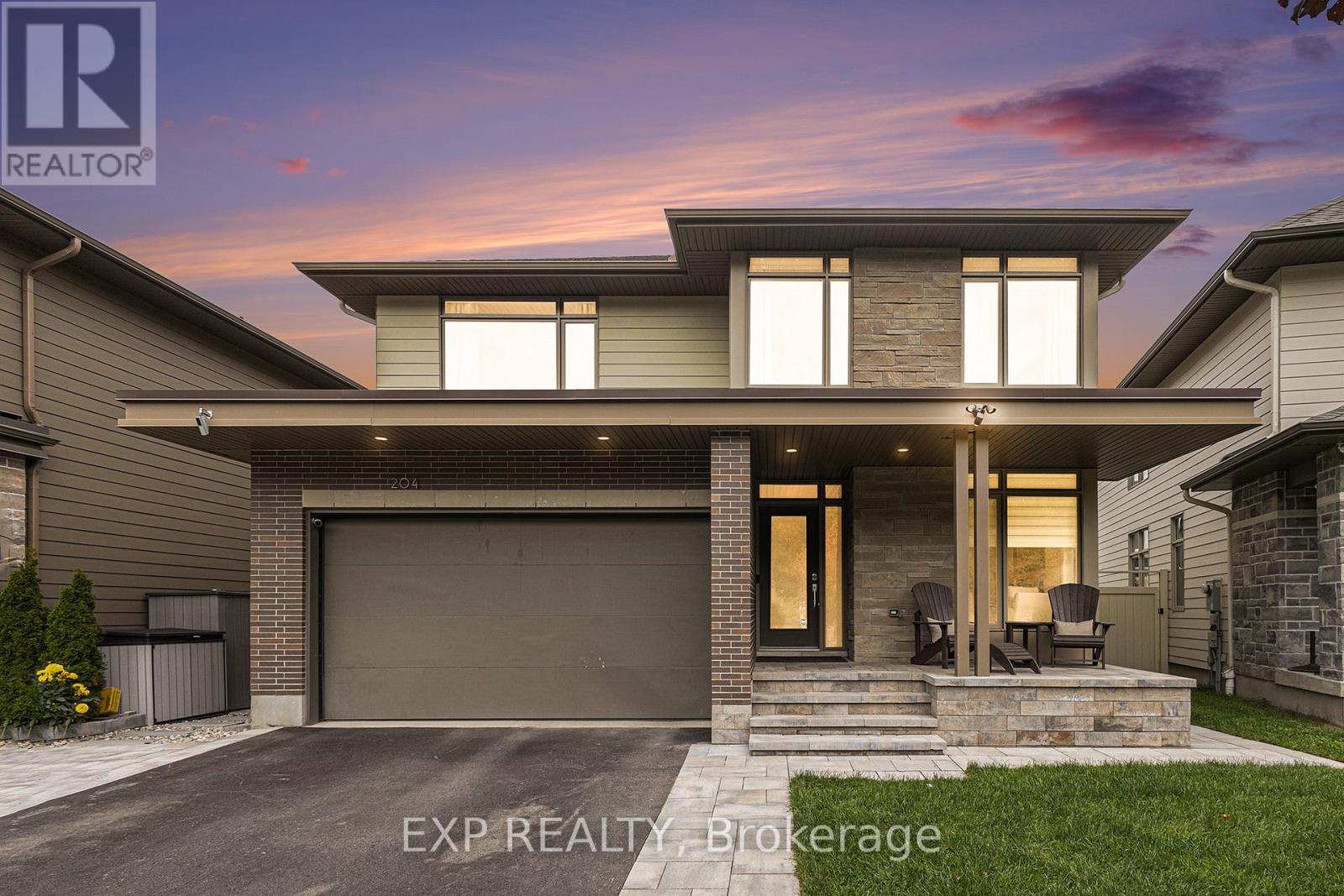 204 Avro Circle