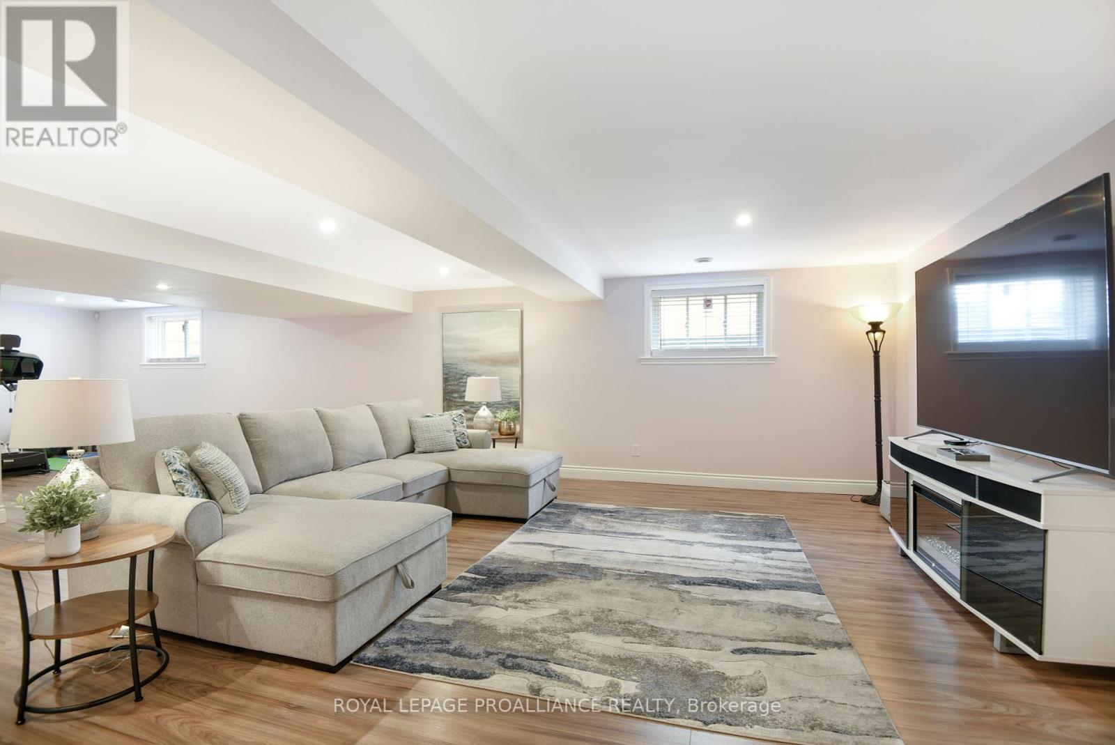 1047 Fitzsimmons Drive