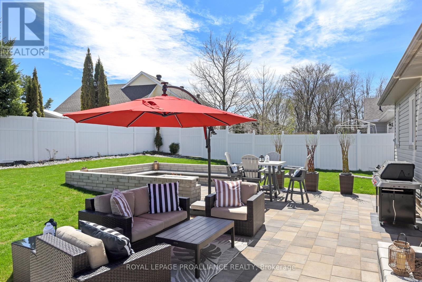 1047 Fitzsimmons Drive