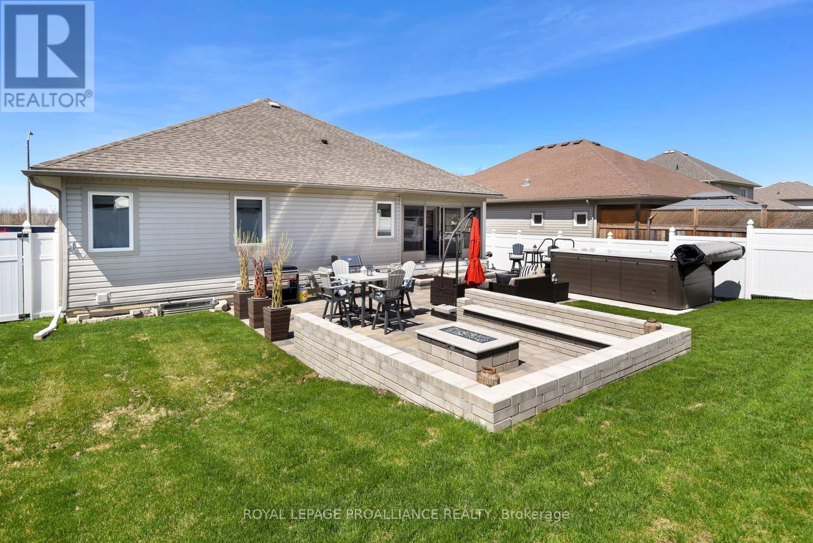 1047 Fitzsimmons Drive