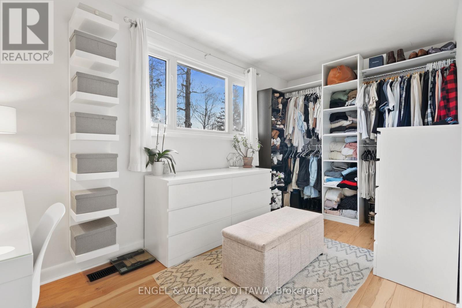 8 Pineglen Crescent