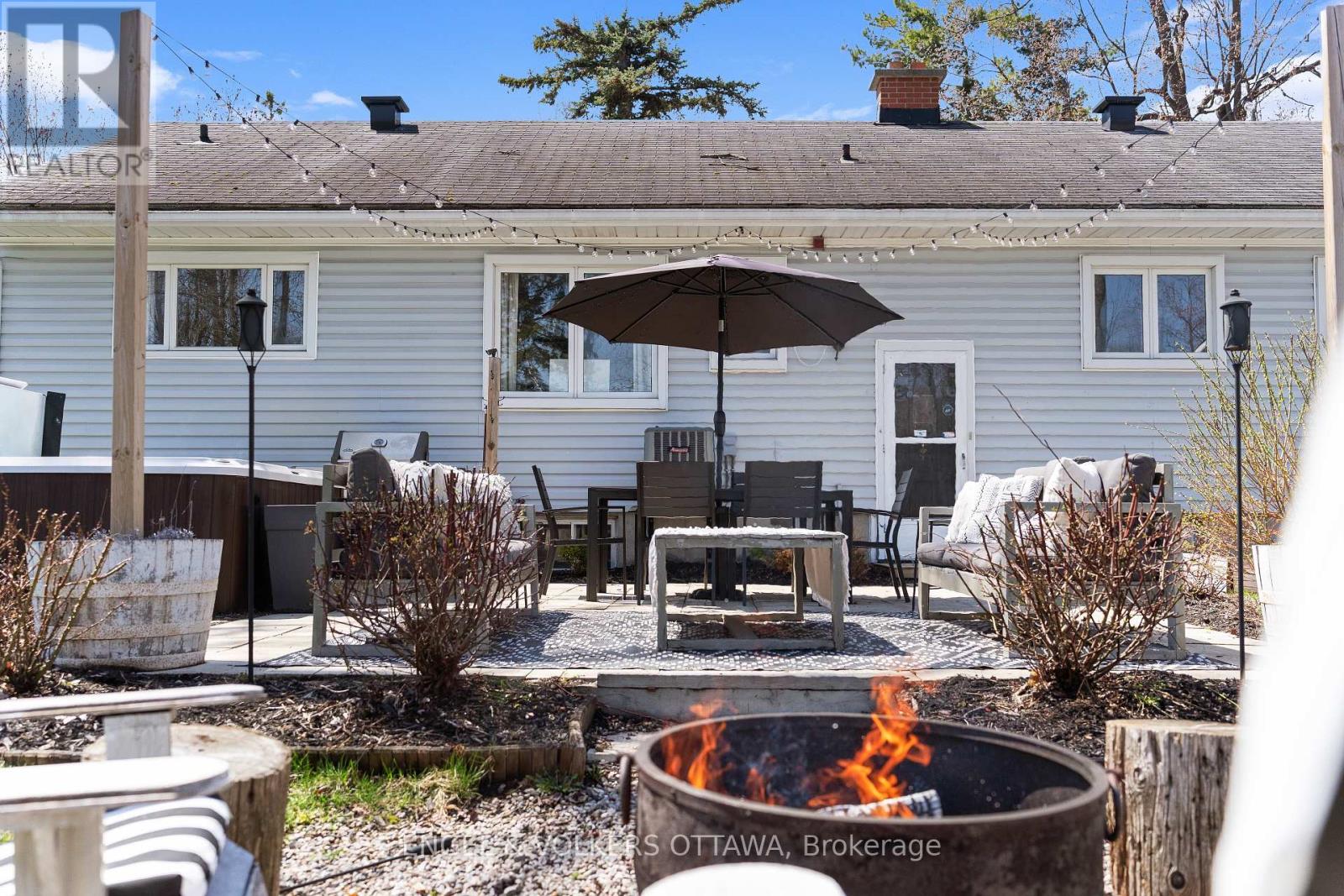 8 Pineglen Crescent
