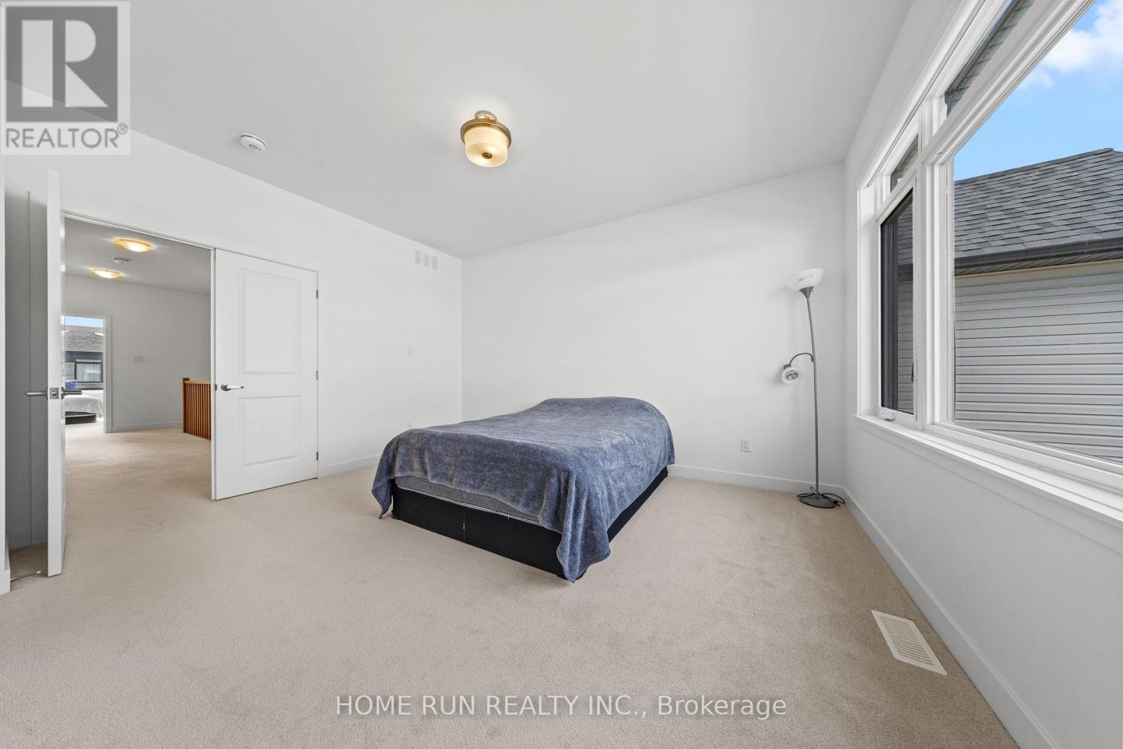 909 Beckton Heights