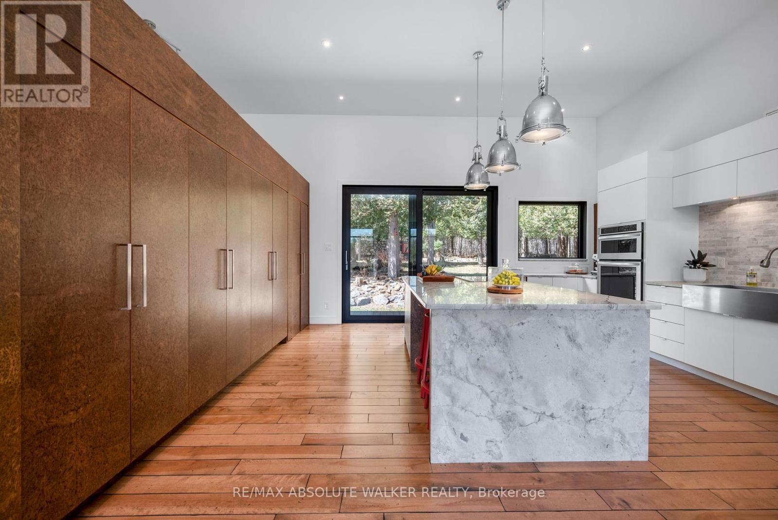 19421 Kenyon Concession 1 Road