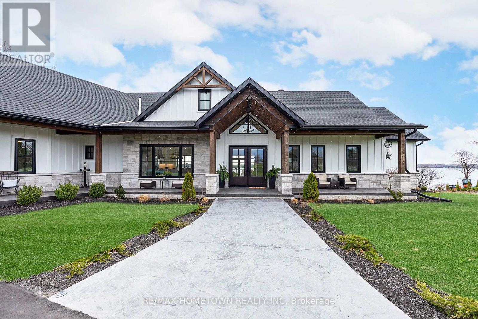 5 Shoreside Way