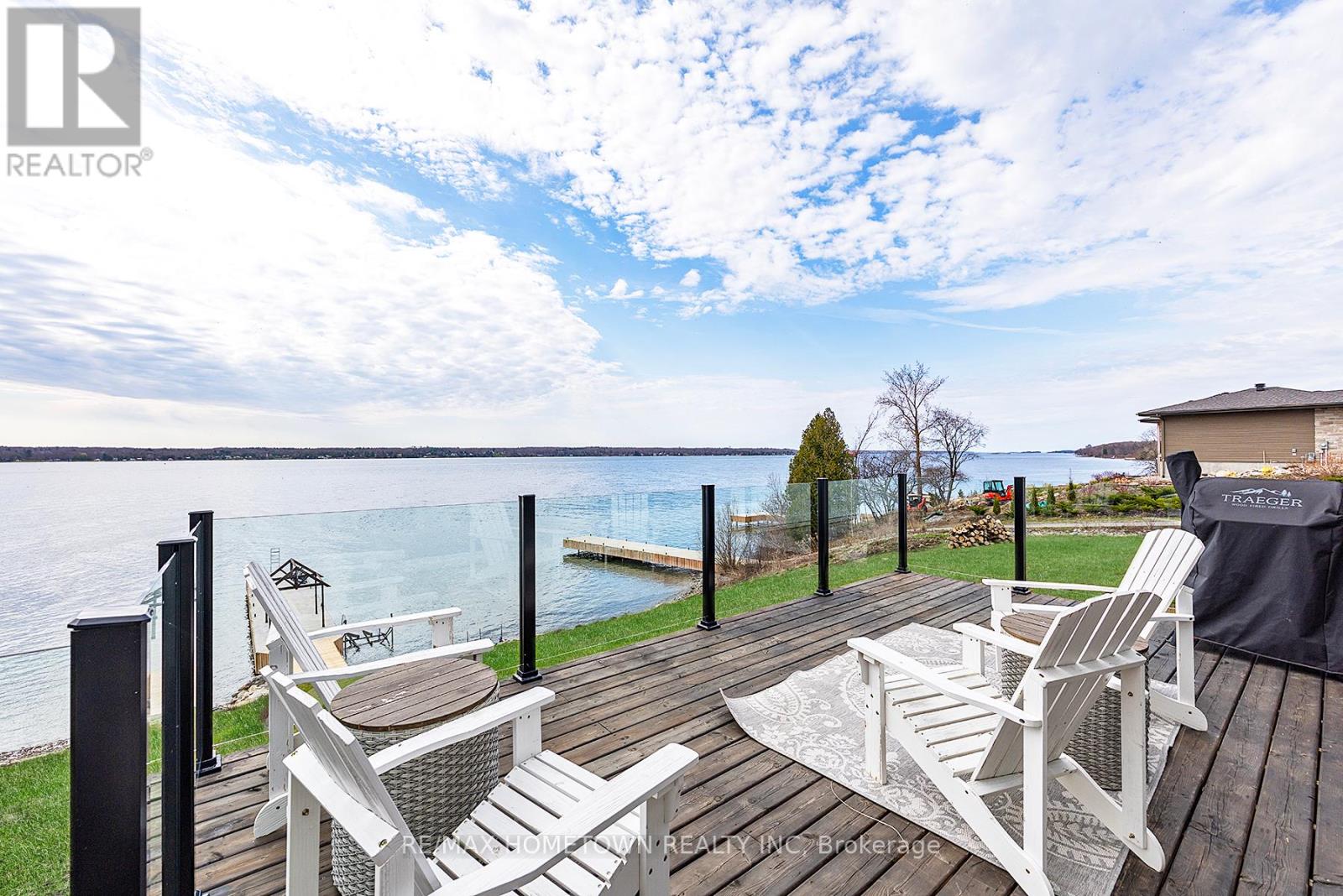 5 Shoreside Way