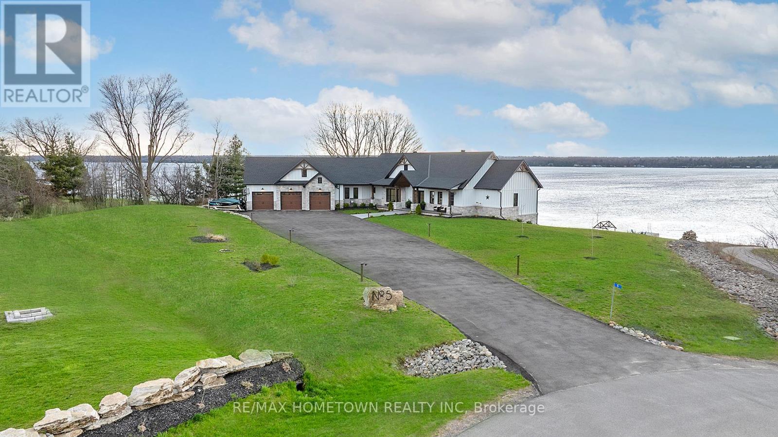 5 Shoreside Way