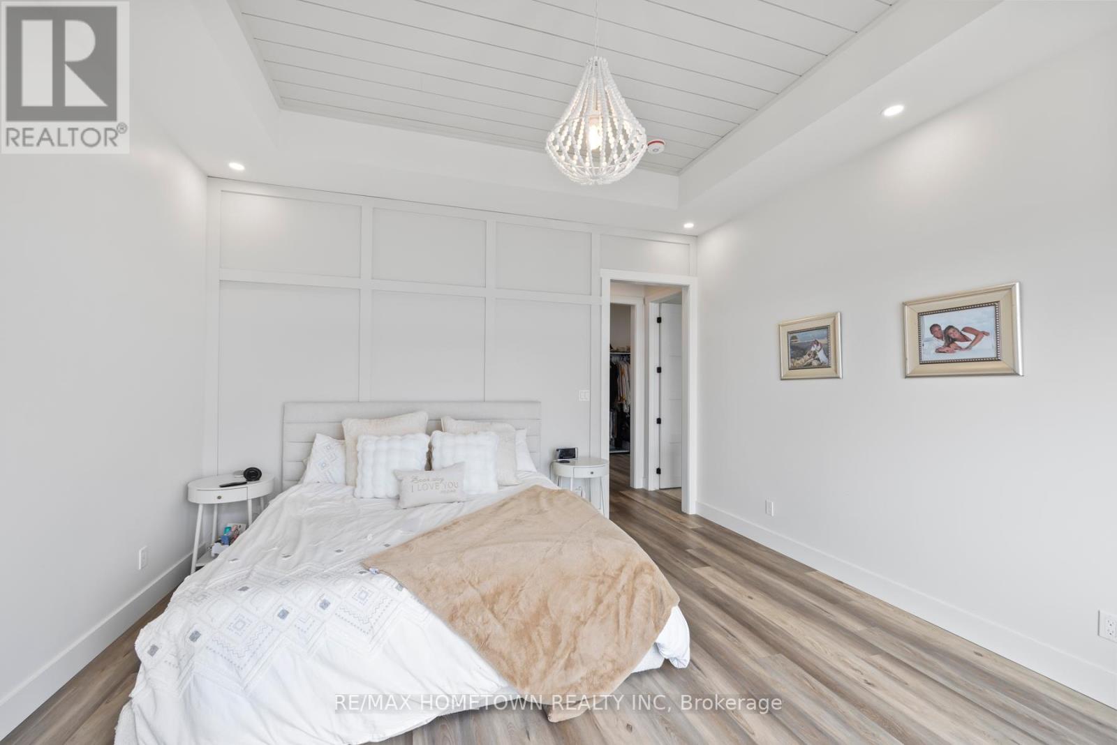 5 Shoreside Way
