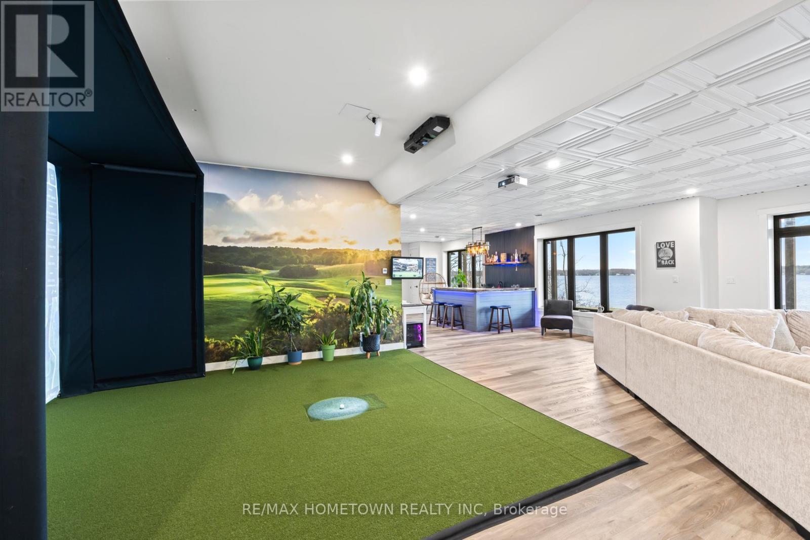 5 Shoreside Way