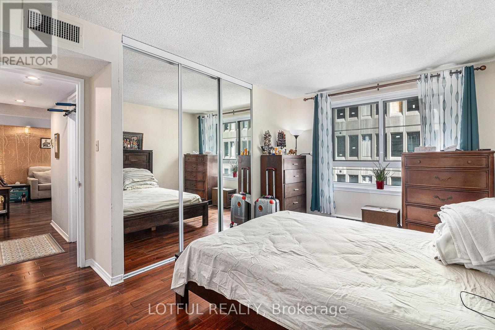 1103 - 199 Kent Street