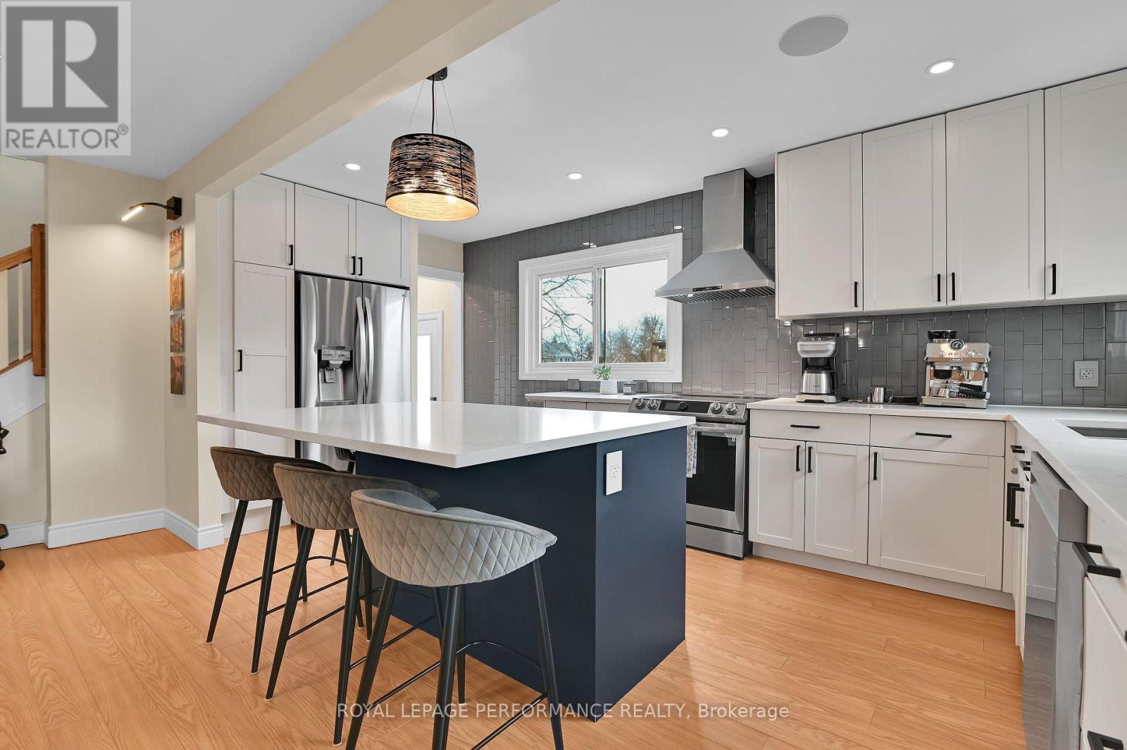 328 Pleasant Park Road