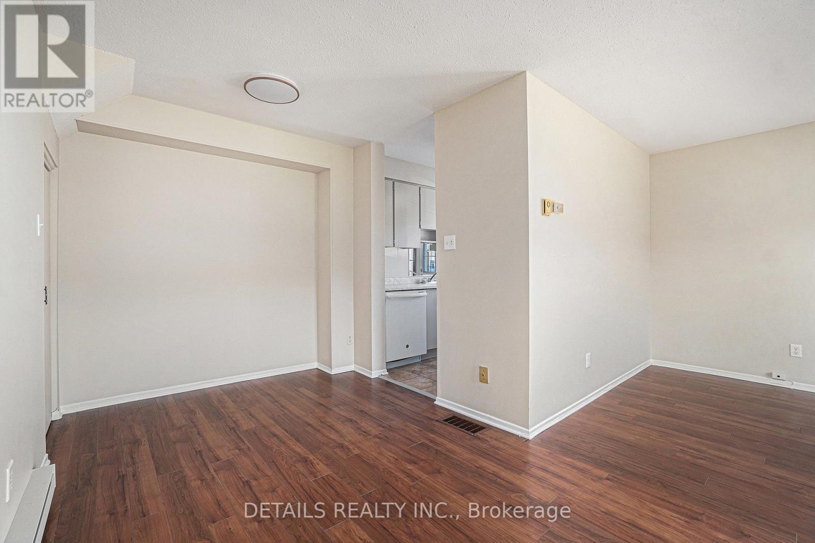 5d Forester Crescent