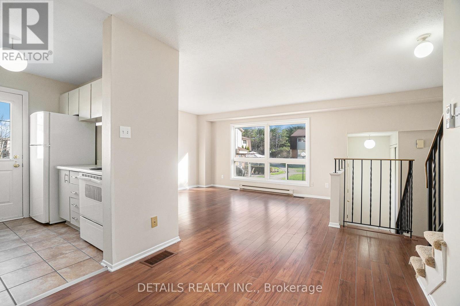 5d Forester Crescent