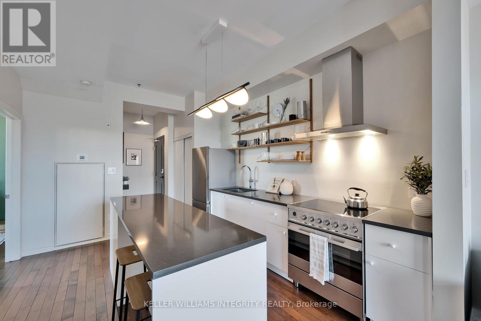 507 - 429 Kent Street W