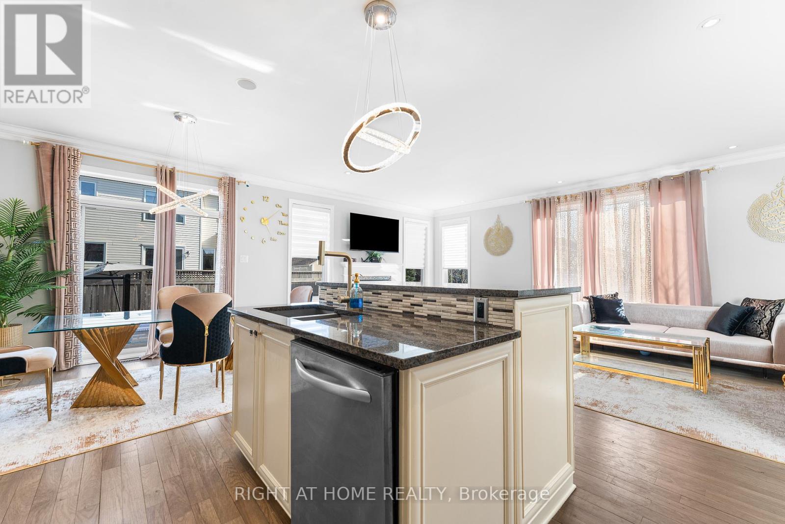 475 Harvest Valley Avenue