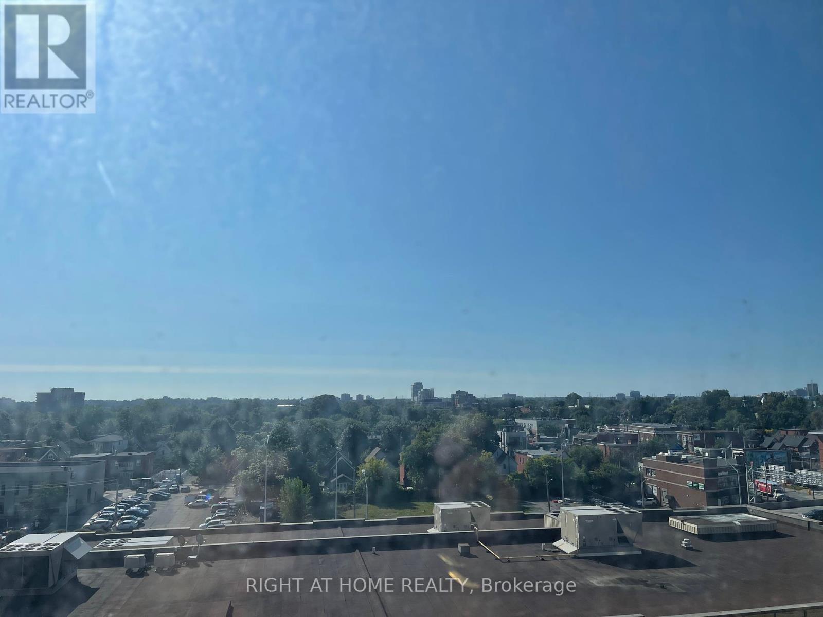 705 - 203 Catherine Street